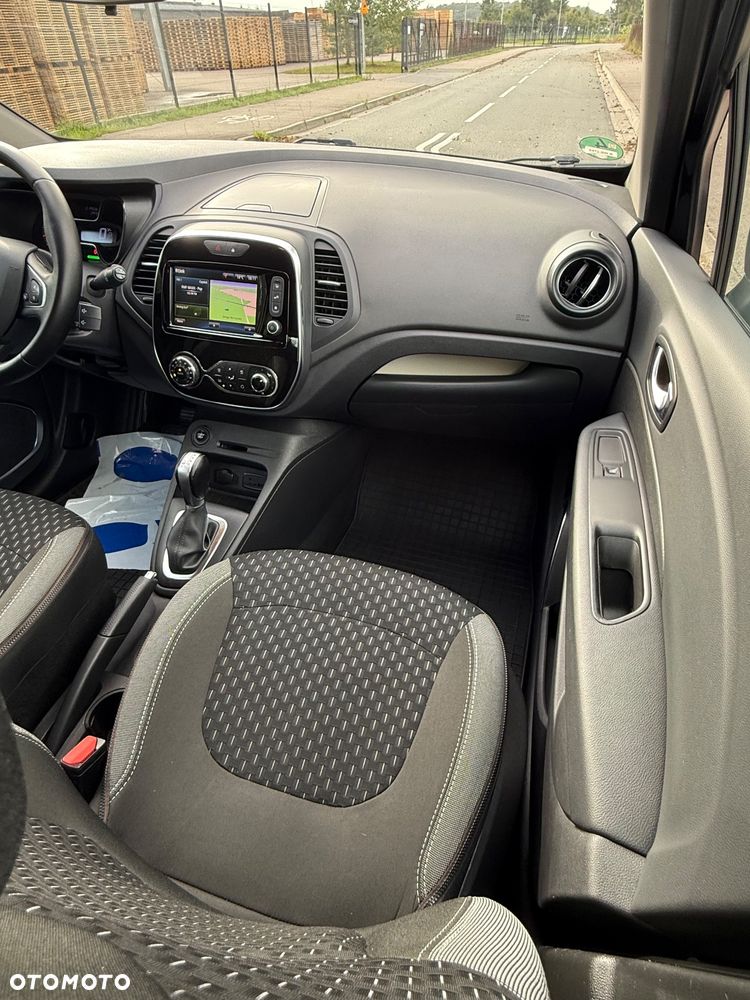 Renault Captur - 25