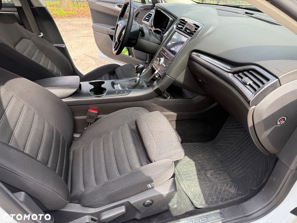 Ford Mondeo 2.0 EcoBlue Executive Plus - 13