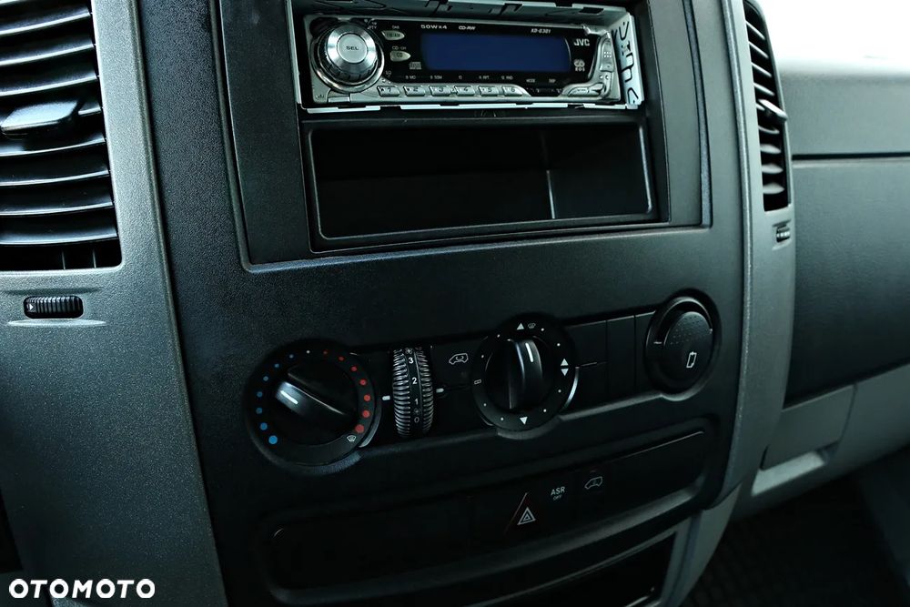 Volkswagen Crafter - 31