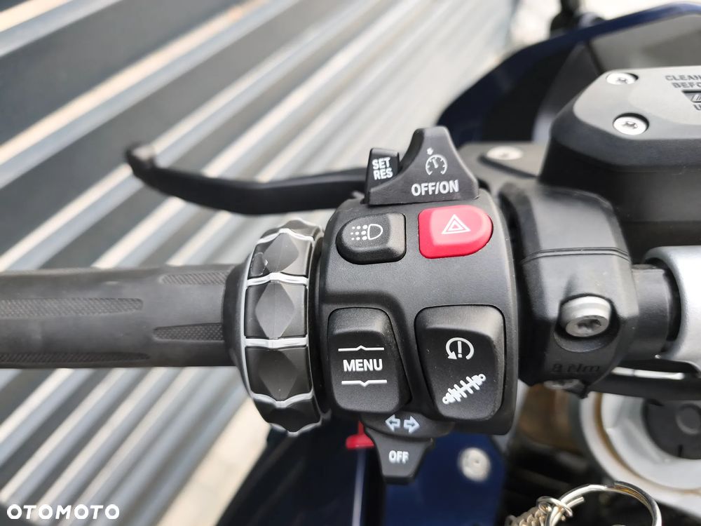 BMW RS - 24