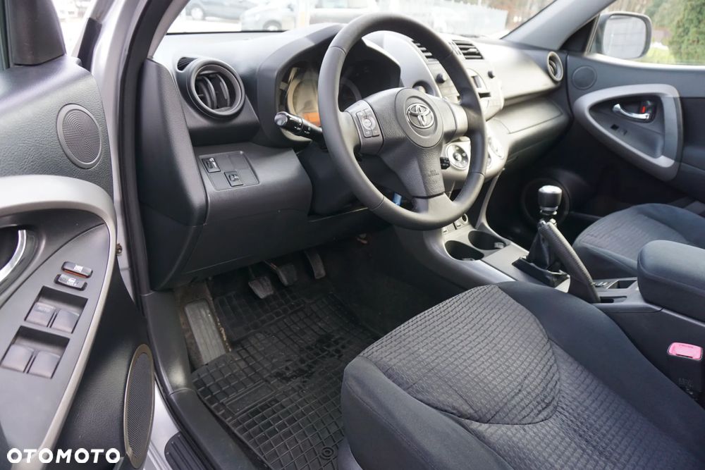 Toyota RAV4 2.2 D-CAT 4x4 Sol - 7