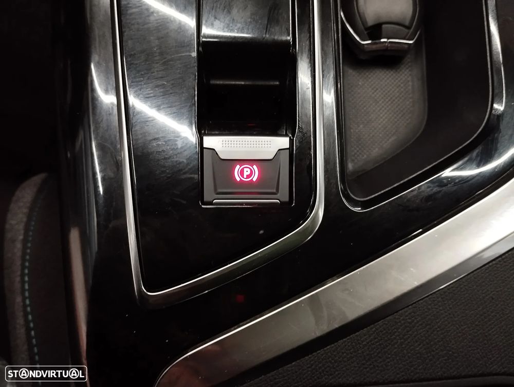 Peugeot 3008 1.5 BlueHDi Active Pack EAT8 - 36