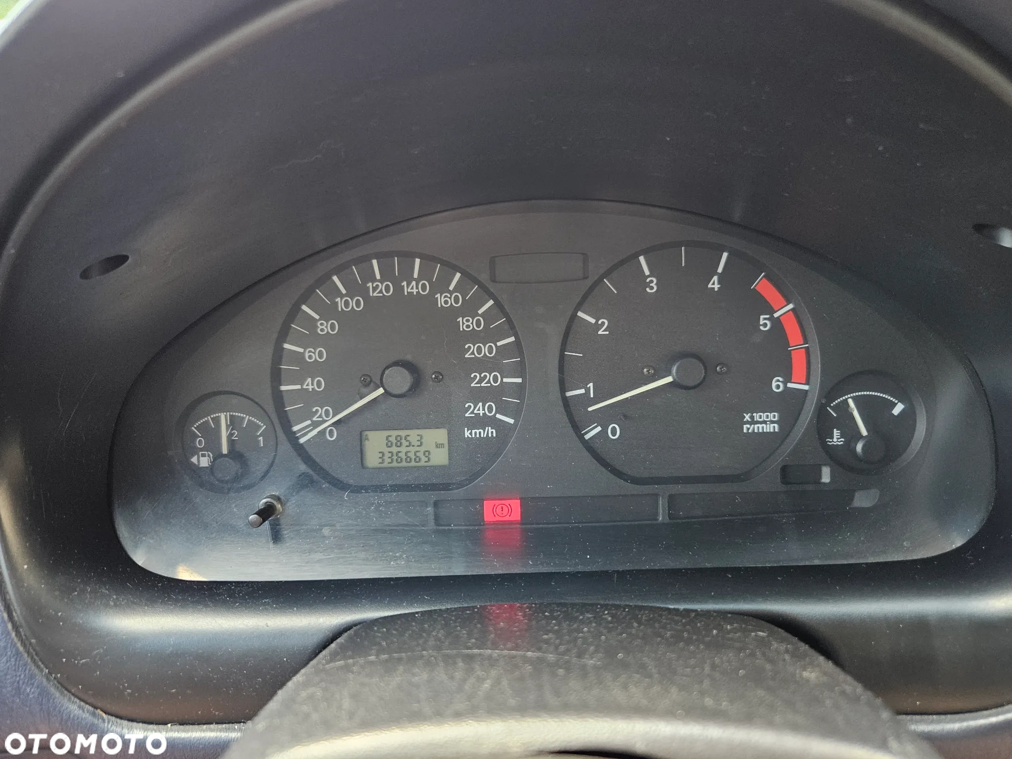 Mitsubishi Carisma 1.9 DID MP Comfort - 23
