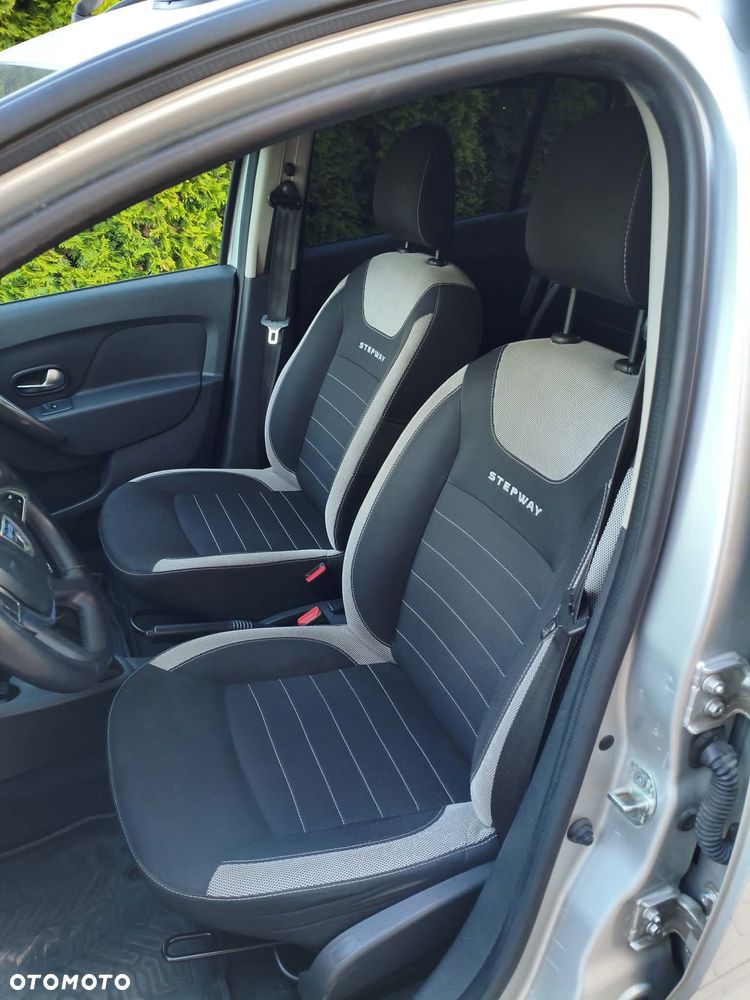 Dacia Sandero 0.9 TCe Laureate S&S EU6 - 7