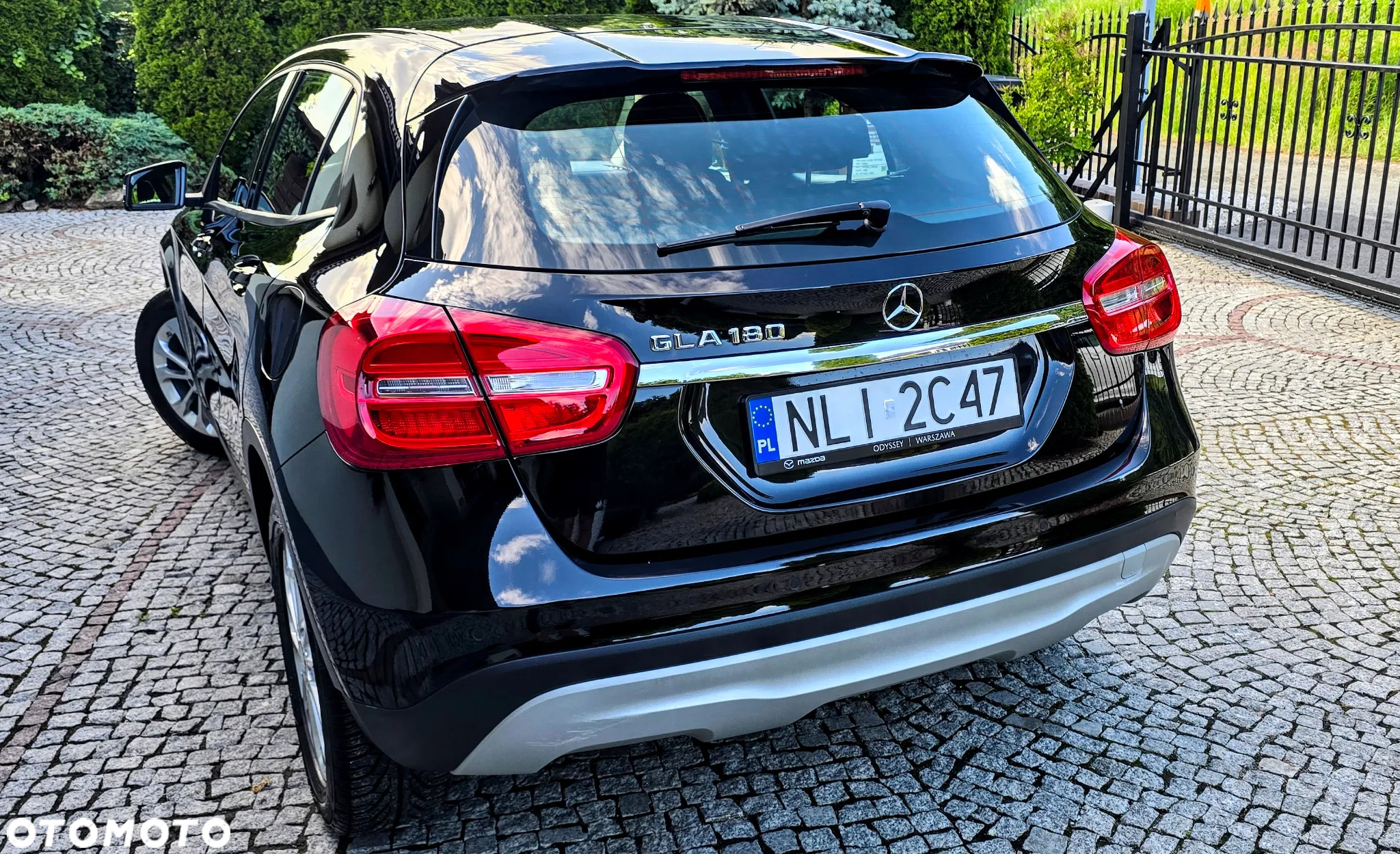 Mercedes-Benz GLA 180 - 15
