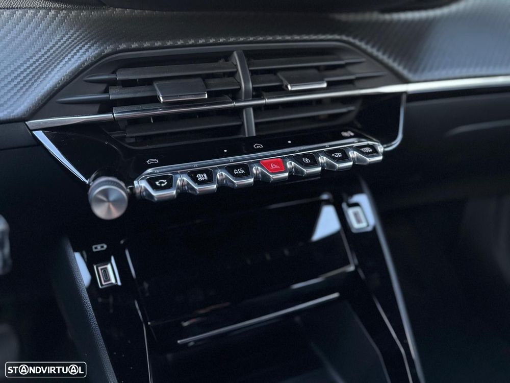 Peugeot 2008 1.2 PureTech Allure Pack - 17