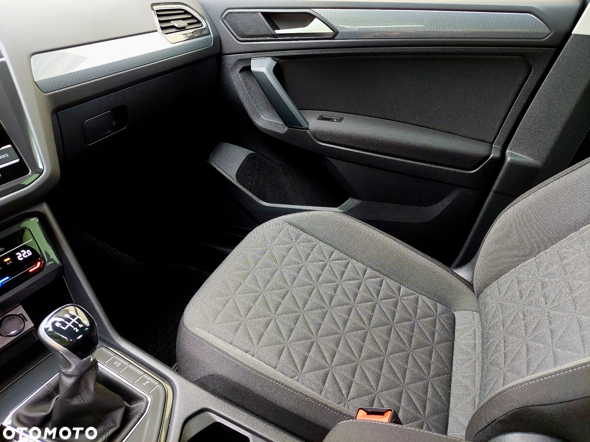 Volkswagen Tiguan 2.0 TDI SCR Life - 29