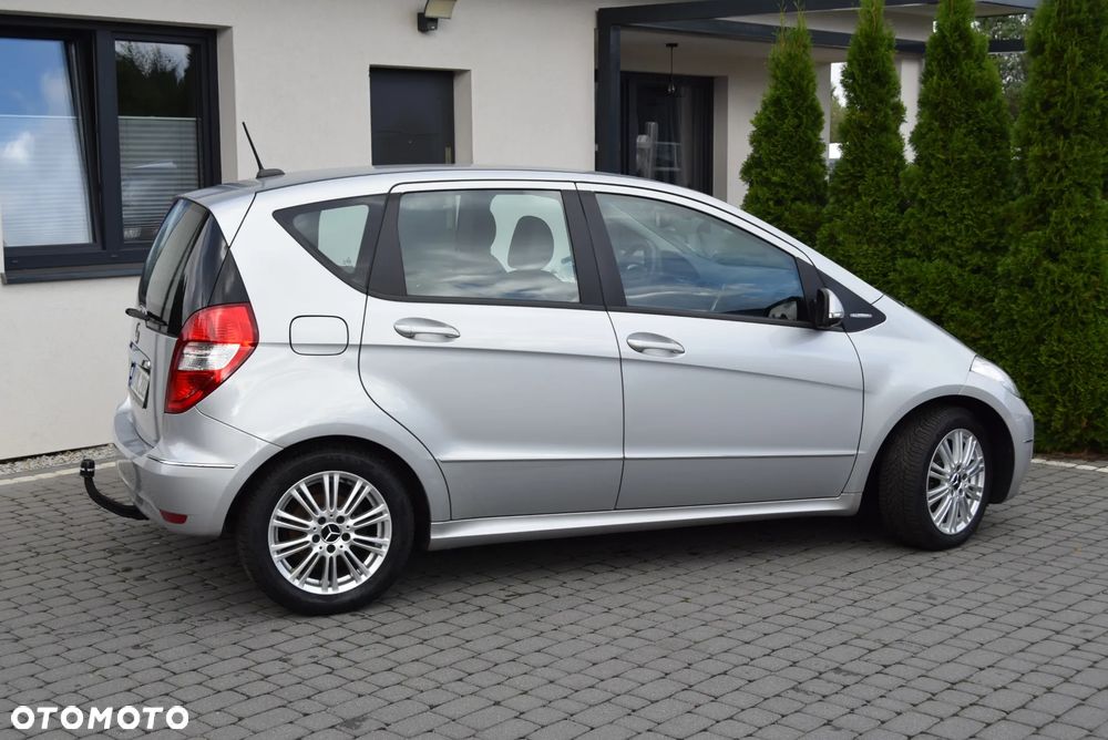 Mercedes-Benz Klasa A 160 BlueEFFICIENCY Elegance Special Edition - 13