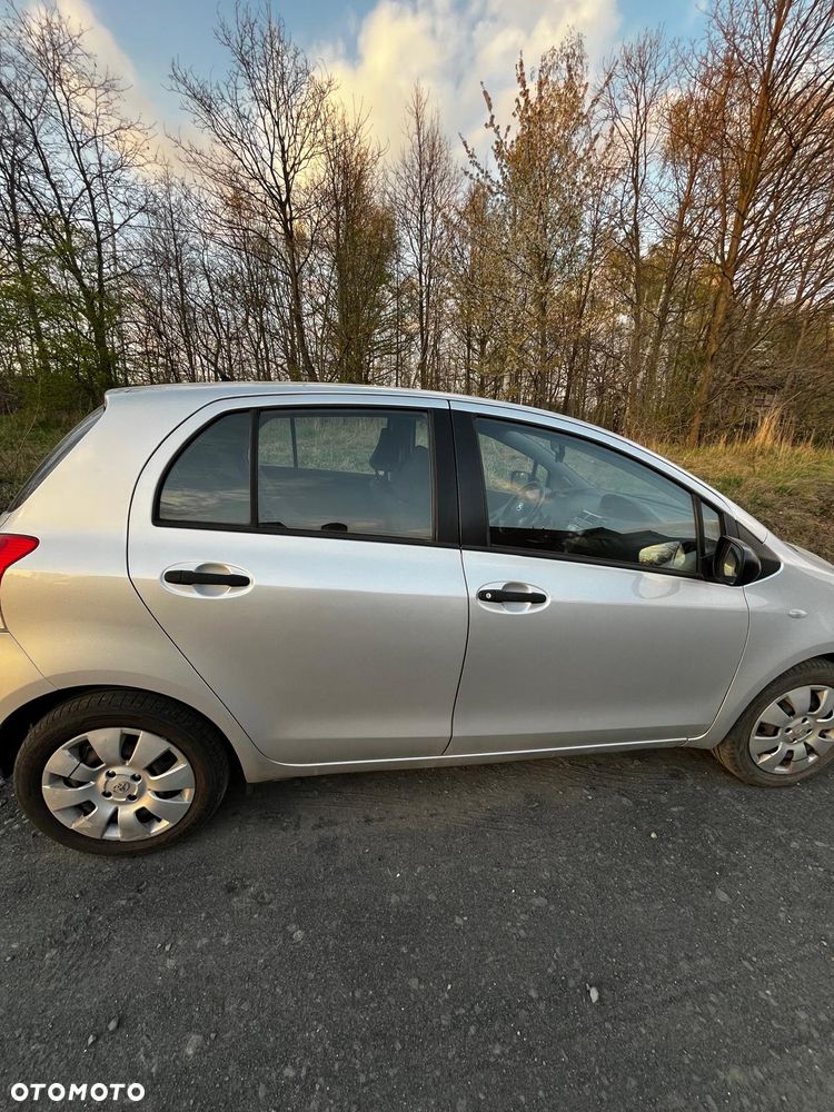 Toyota Yaris 1.33 VVT-i Cool - 3