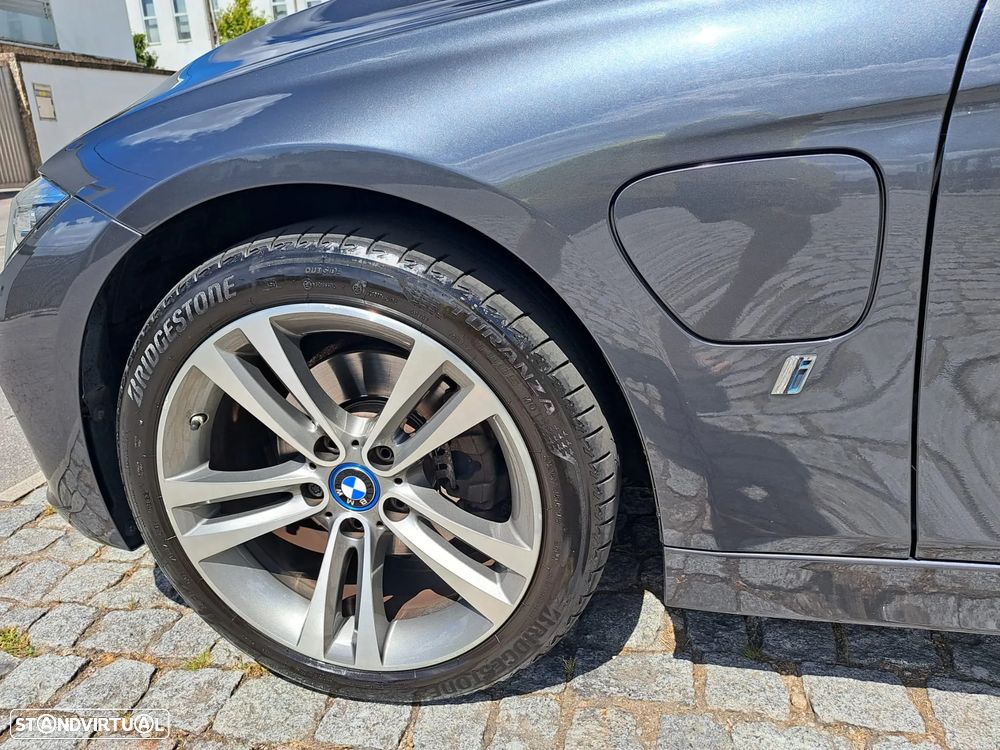 BMW 330 - 3