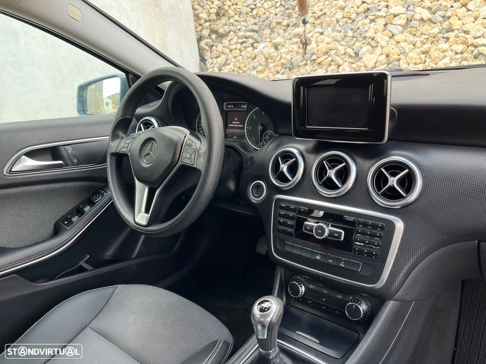 Mercedes-Benz A 180 CDI BlueEFFICIENCY - 31