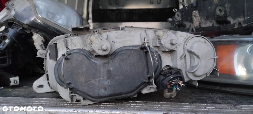 Lampa lewa przednia Alfa Romeo 147 EU wysyłka !! - 2