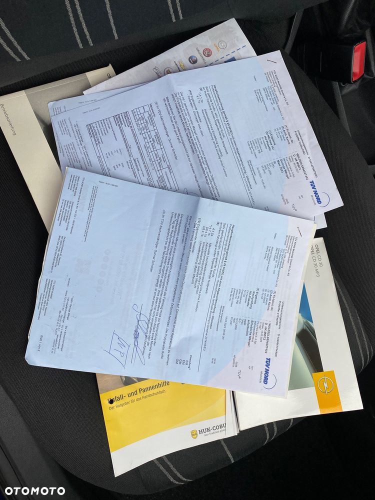 Opel Corsa 1.2 16V Innovation - 8