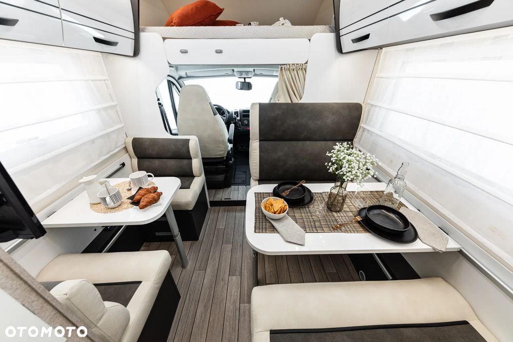 McLOUIS Glamys 322 - 7-osobowy - 8