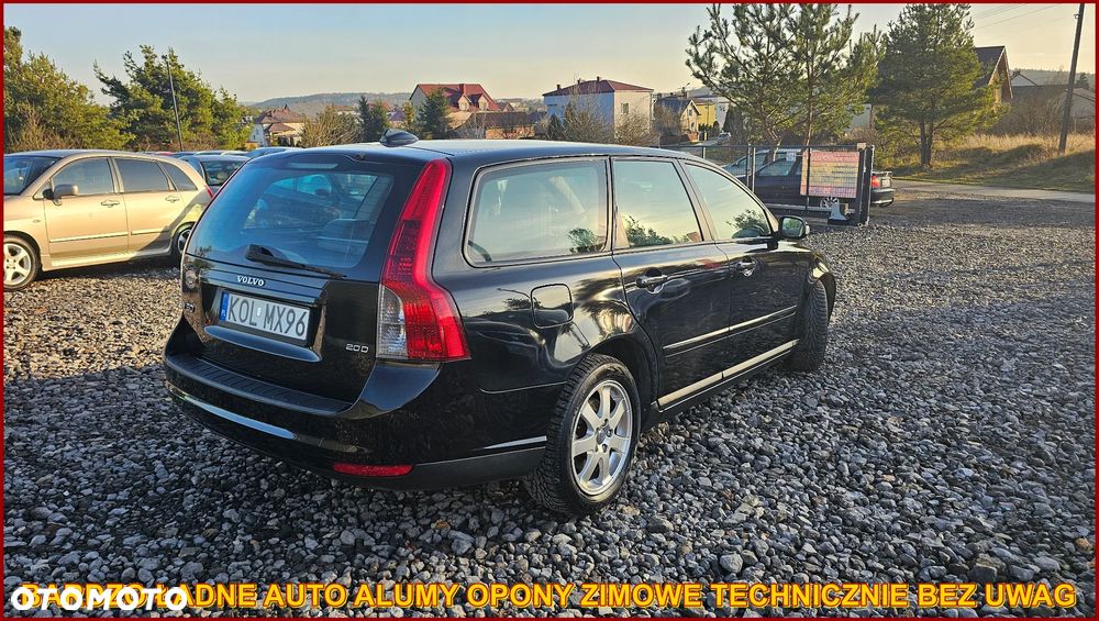 Volvo V50 2.0D Momentum - 1