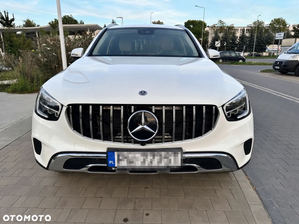Mercedes-Benz GLC - 1