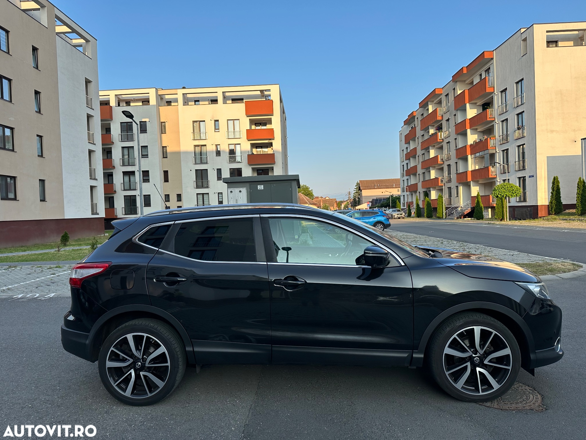 Nissan Qashqai 1.6 DCI 4 x 4 DPF Start/Stop tekna - 4