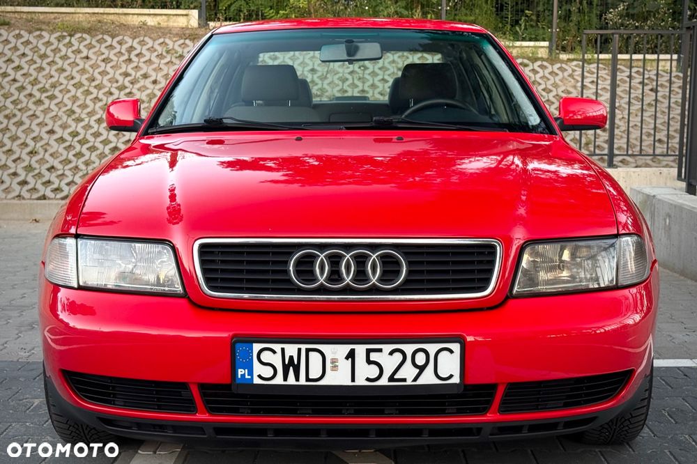 Audi A4 Limousine - 12