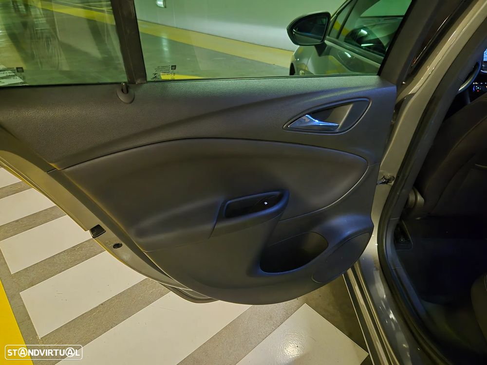 Opel Astra Sports Tourer 1.6 CDTI Innovation S/S - 31