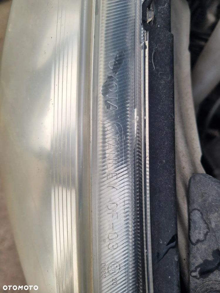 TOYOTA COROLLA VERSO II 04-07 2004 r. lampa prawy przód prawa przednia EU * - 5