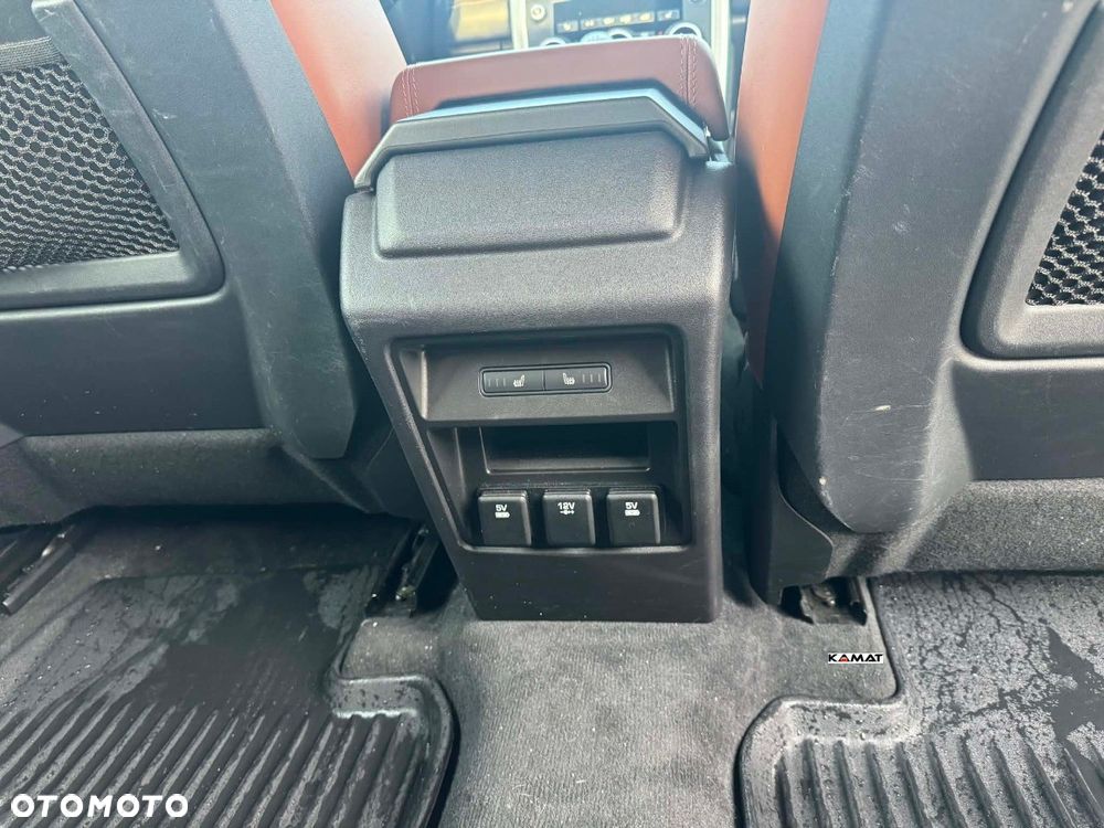 Land Rover Discovery Sport TD4 HSE Luxury - 4