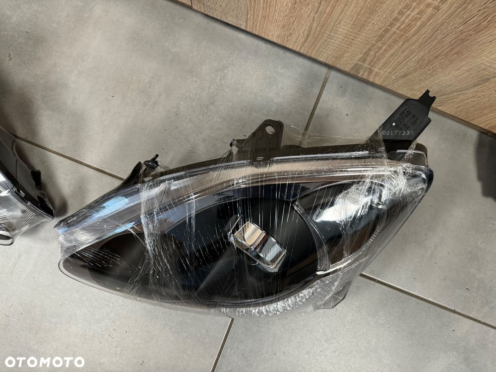 Honda Civic VII reflektor przód 3/5-drzwi - 5