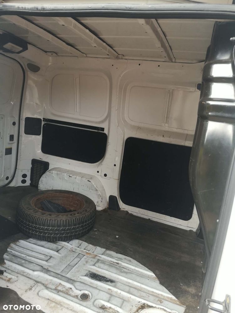 Nissan NV200 - 7