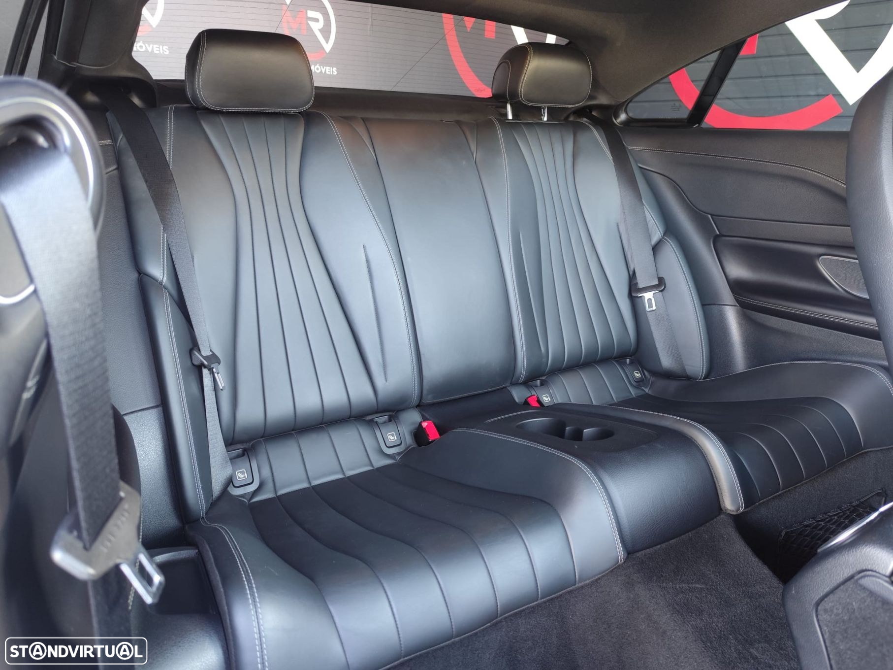 Mercedes-Benz E 220 d AMG Line - 39