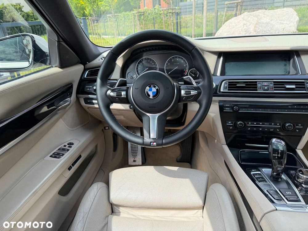 BMW Seria 7 - 15