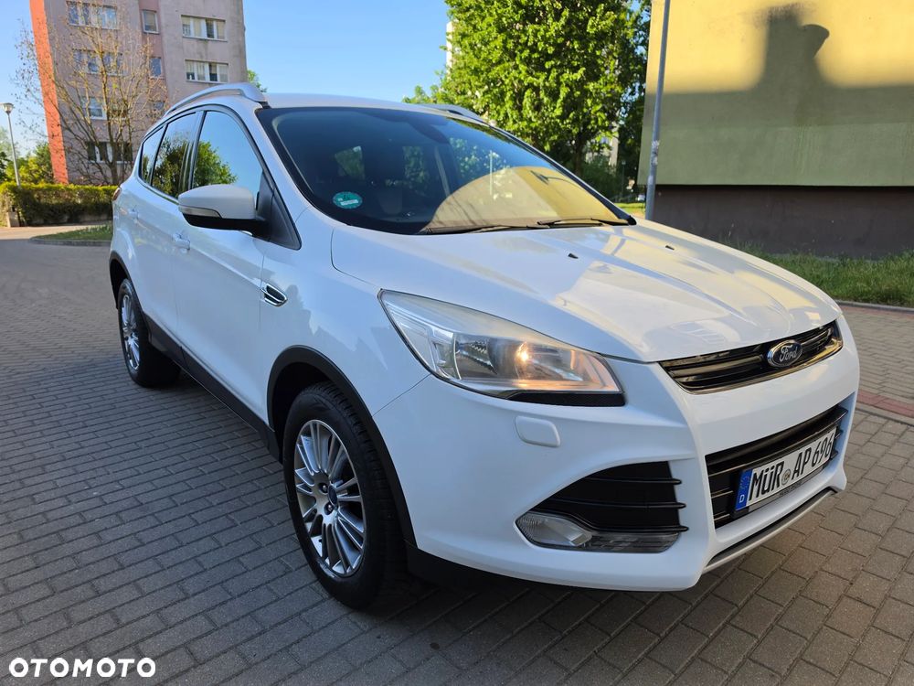 Ford Kuga 1.6 EcoBoost 2x4 Titanium - 12