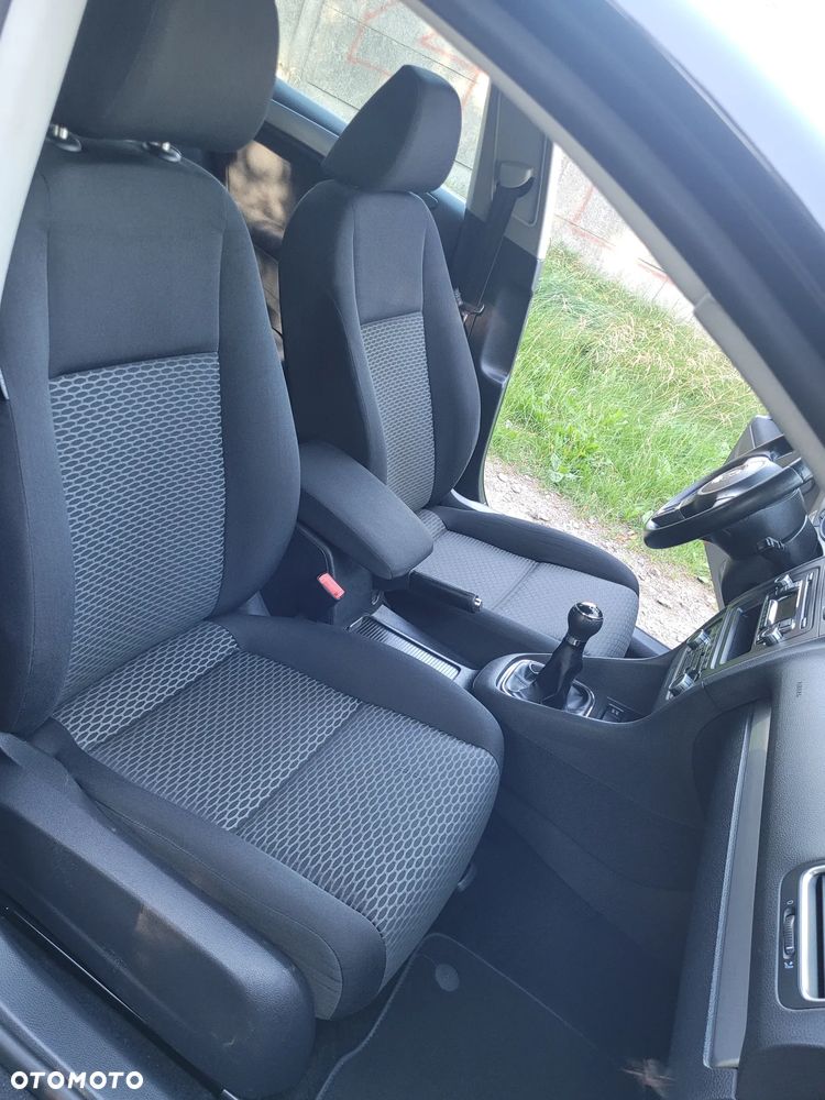 Volkswagen Golf 2.0 TDI Comfortline - 13