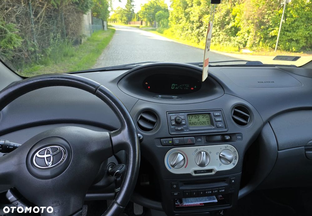 Toyota Yaris 1.4 D-4D - 4