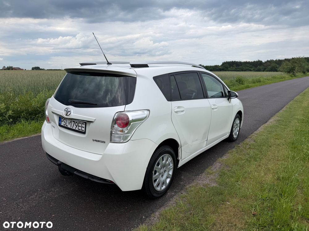 Toyota Verso 2.0 D-4D 7-Sitzer Executive - 4
