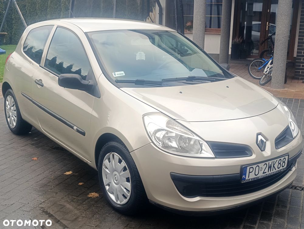 Renault Clio 1.5 dCi Alize - 1
