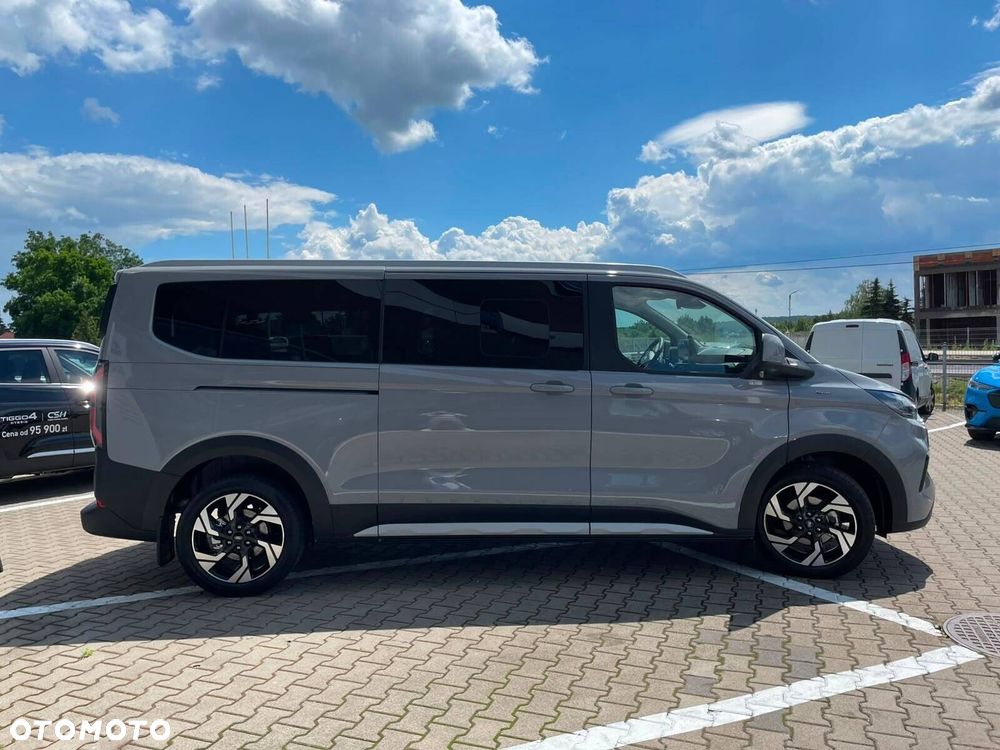 Ford Tourneo Custom - 7