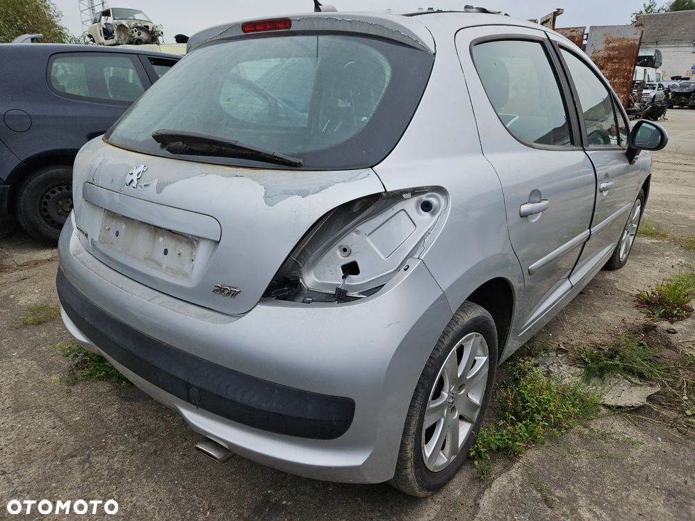 Zderzak tył tylny Peugeot 207 2008r 5d hatchback EZRC - 2