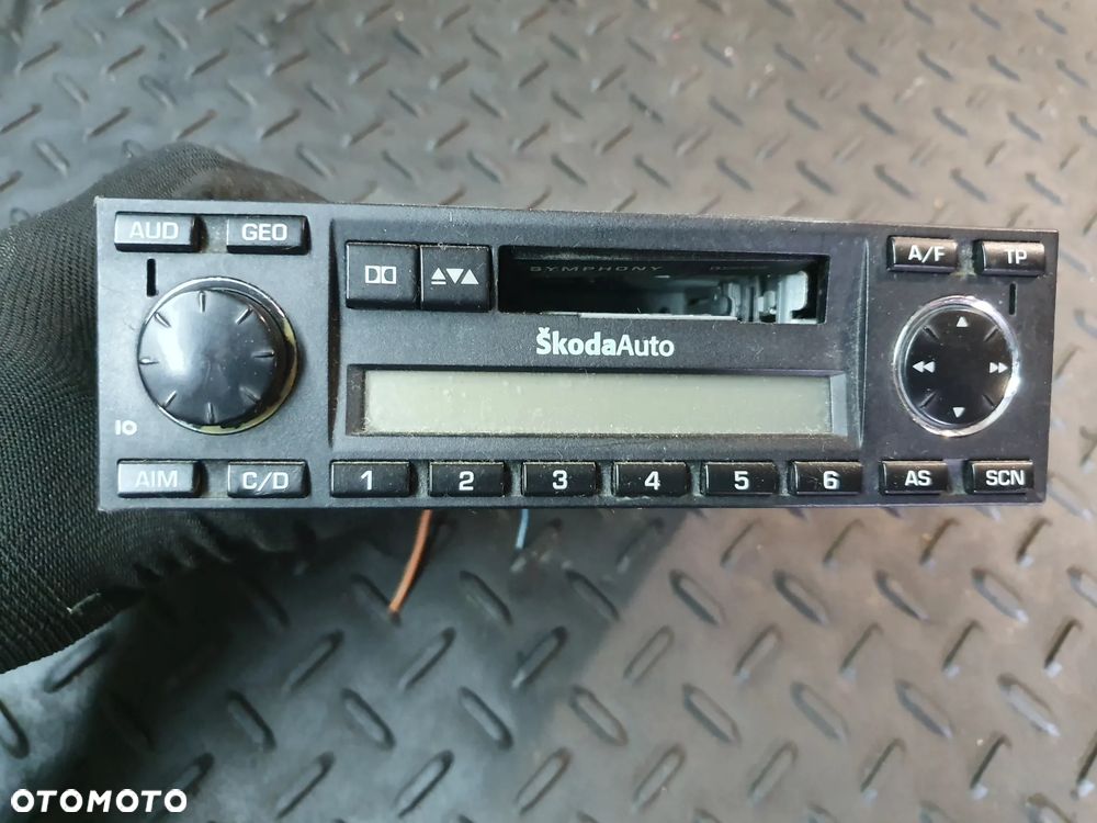 Radio samochodowe radioodtwarzacz Skoda Symphony 1U0035161D - 1
