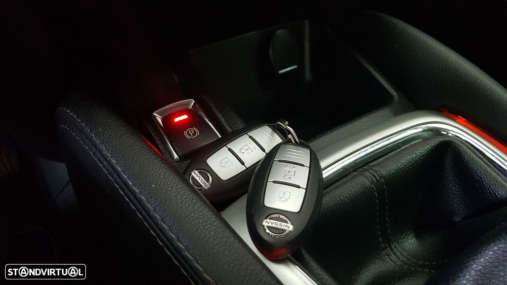 Nissan Qashqai 1.5 dCi N-Connecta - 18