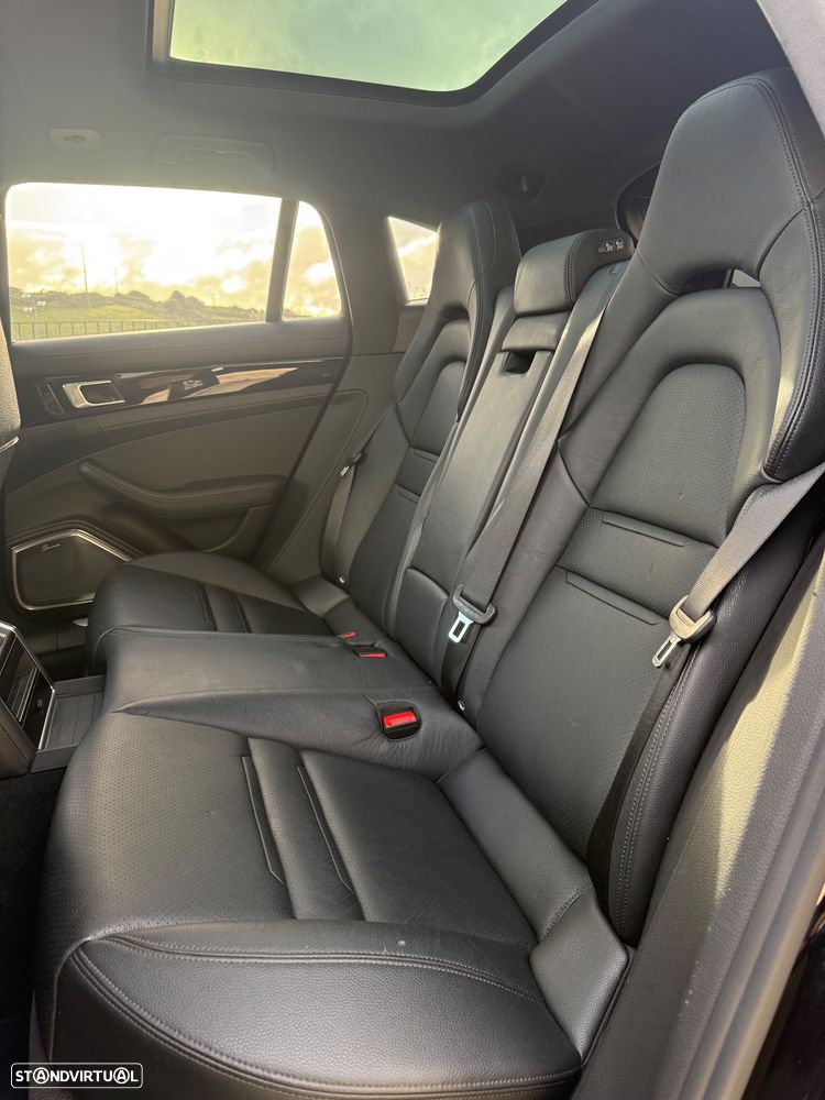 Porsche Panamera Sport Turismo 4 E-Hybrid - 8