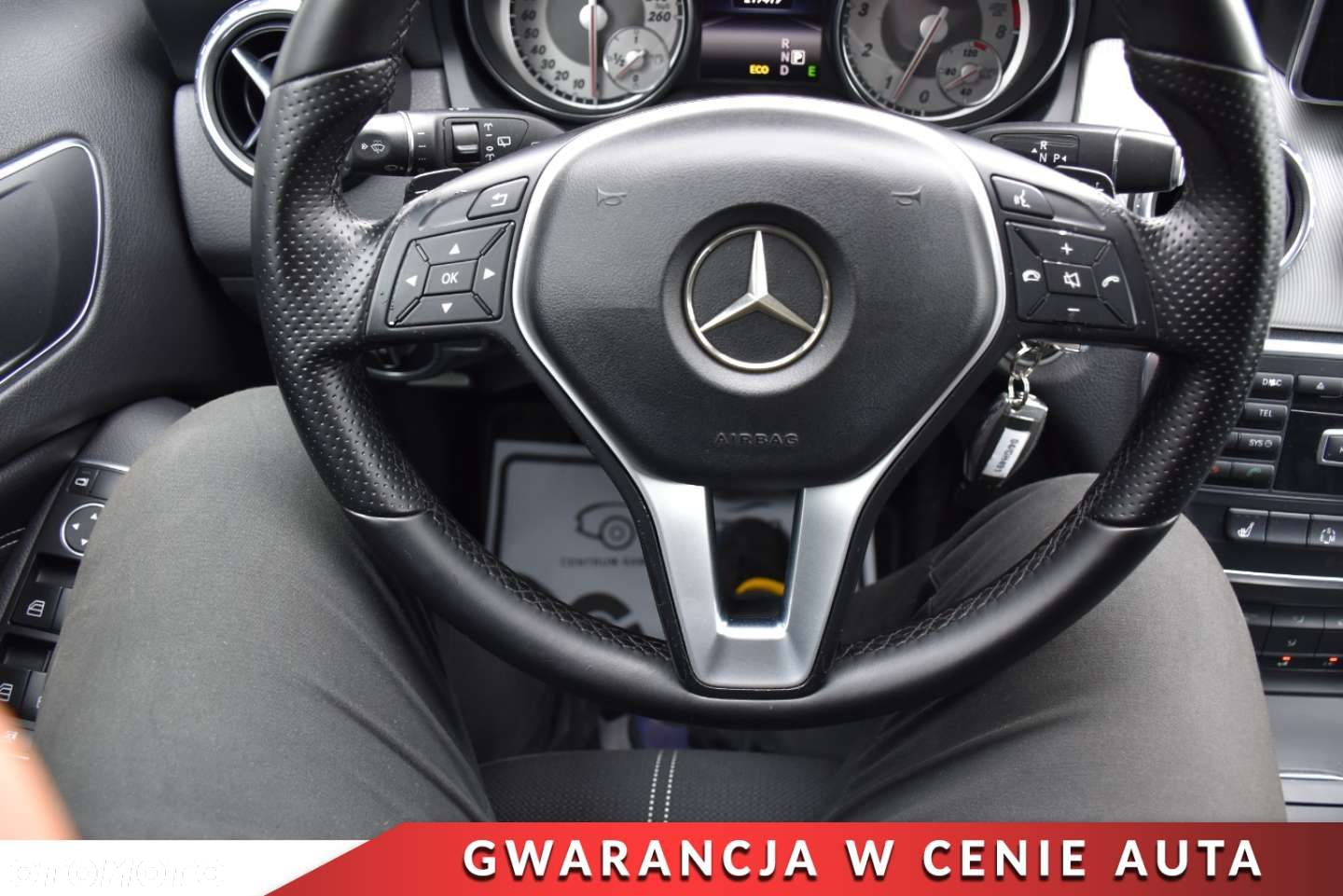 Mercedes-Benz GLA 200 7G-DCT Urban - 13