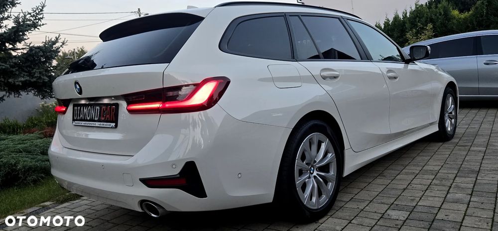 BMW Seria 3 320d M Sport - 13