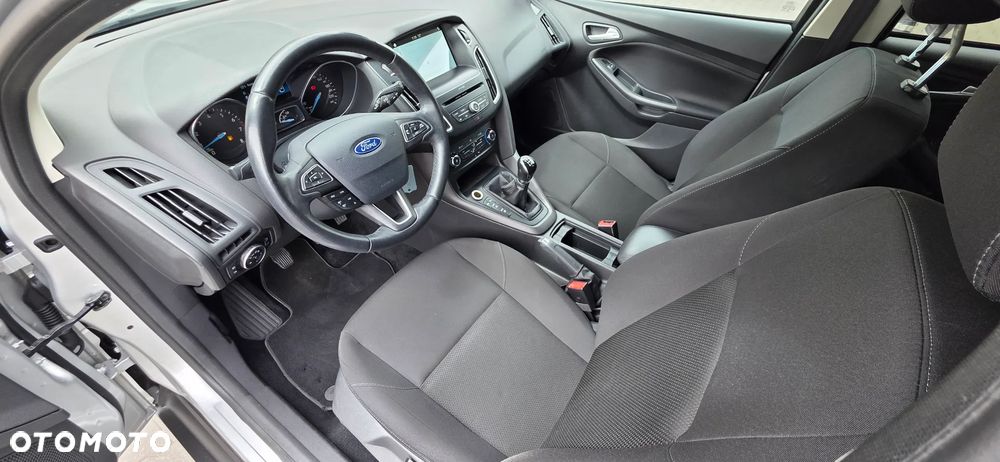 Ford Focus 1.0 EcoBoost STart-Stopp-System TITANIUM - 22