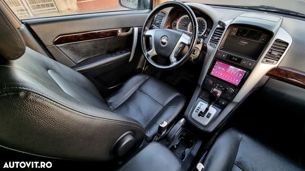 Chevrolet Captiva 2.0 4WD 7 Sitzer Automatik LT Exclusive - 2