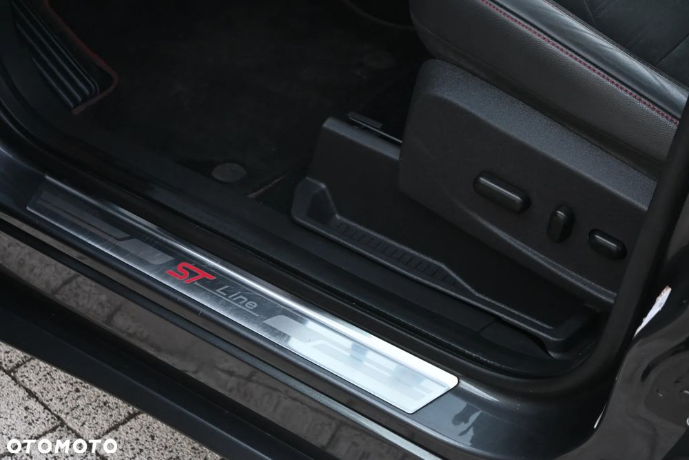 Ford Kuga 1.5 EcoBoost 4x4 ST-Line - 37