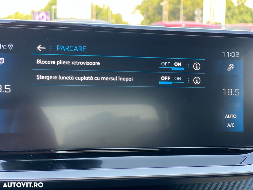Peugeot 2008 1.2L PureTech 130 S&S EAT8 Allure - 17