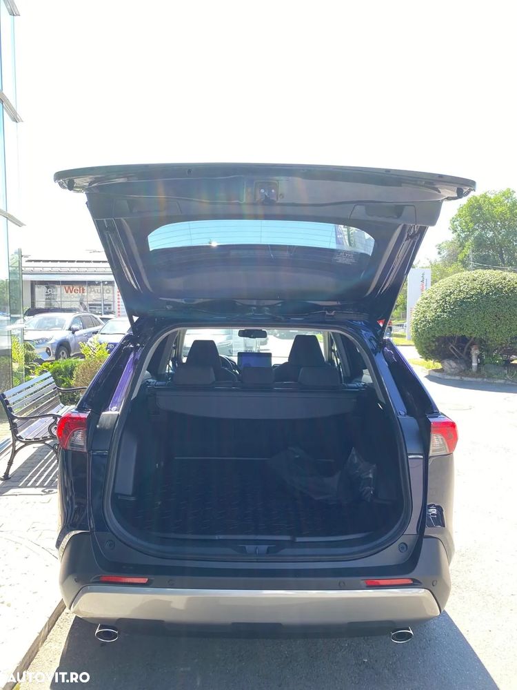 Toyota RAV4 - 16