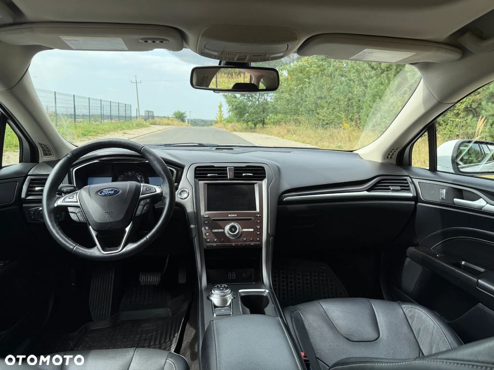 Ford Fusion 2.0 EcoBoost Titanium - 6