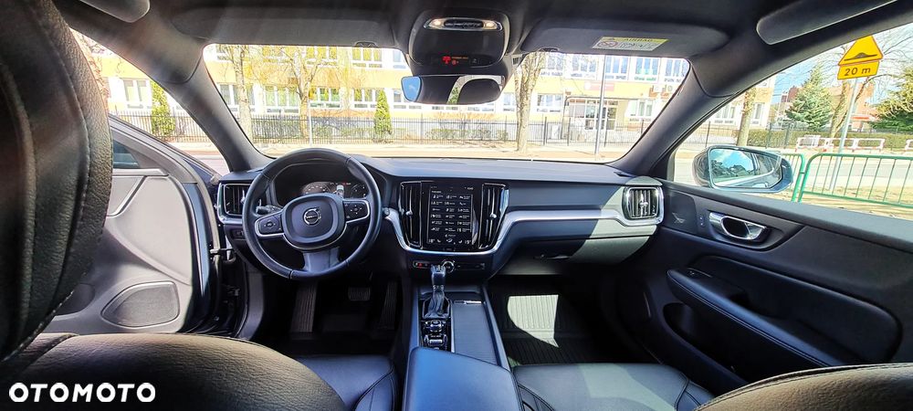 Volvo V60 D3 Momentum - 22