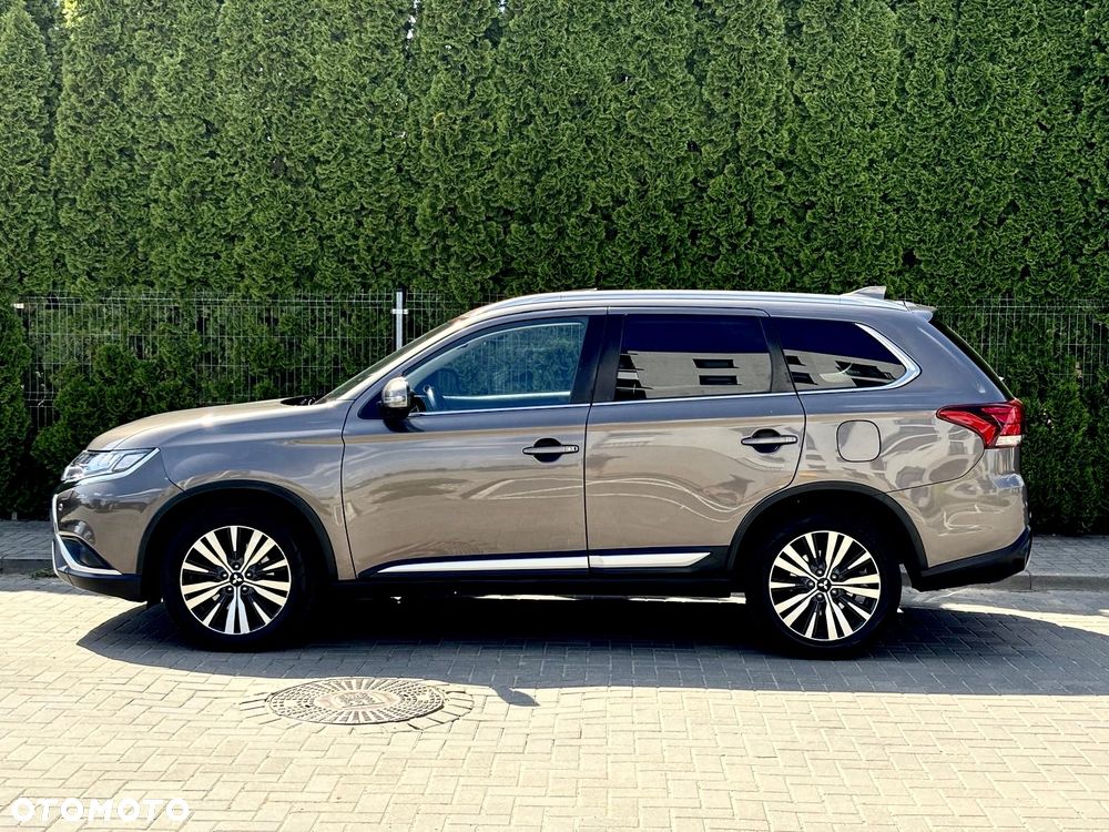 Mitsubishi Outlander 2.0 Intense + Navi 4WD CVT - 3