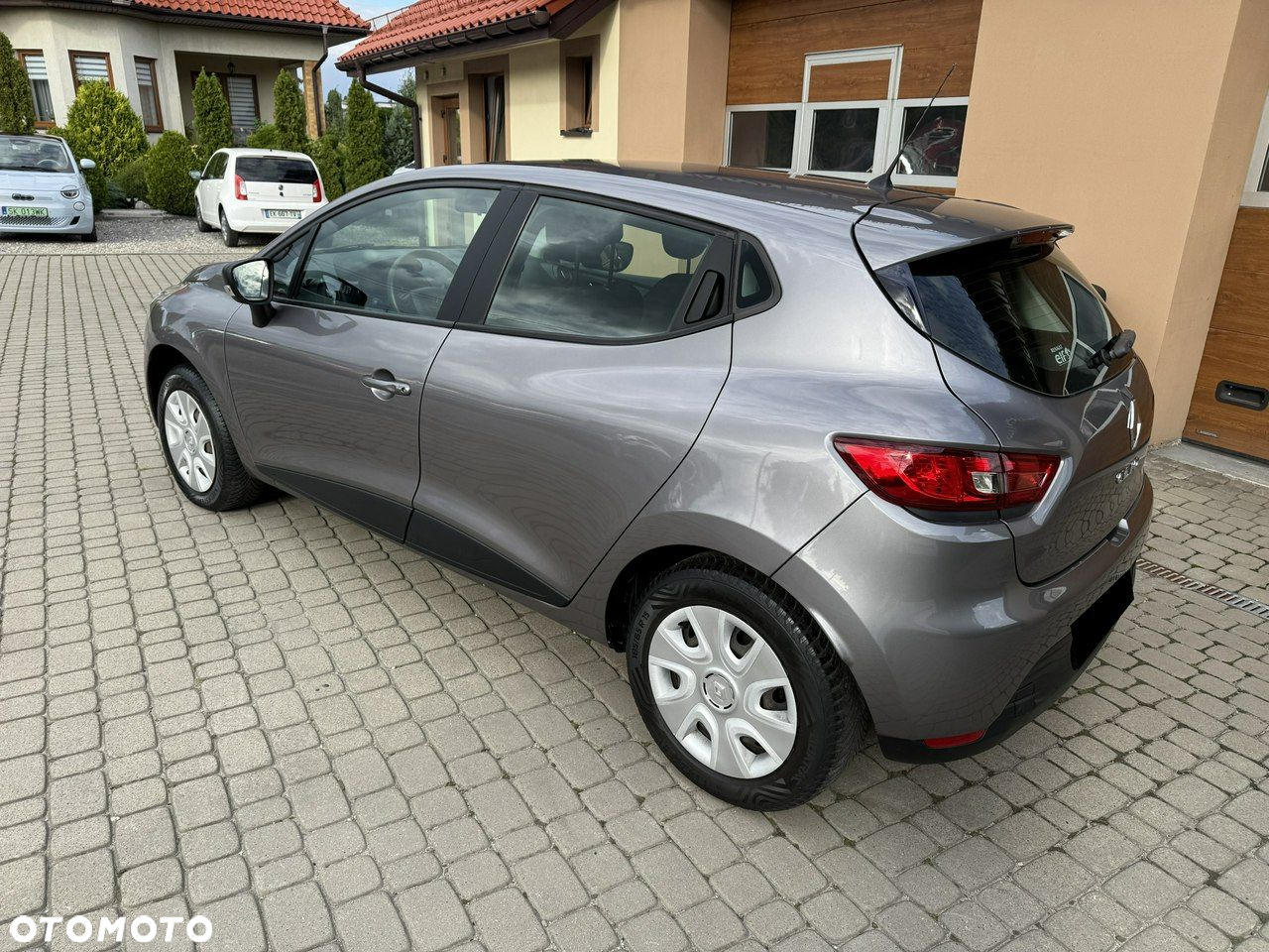 Renault Clio 1.2 16V Life - 10